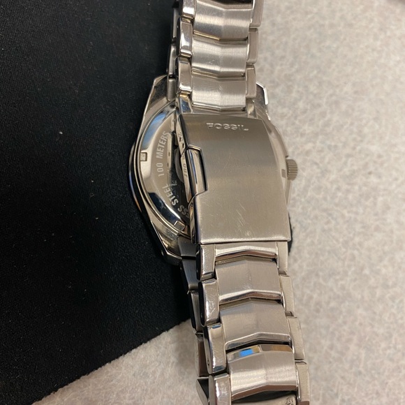 Fossil Blue BQ-9328 Silver WristWatch - Picture 3 of 5